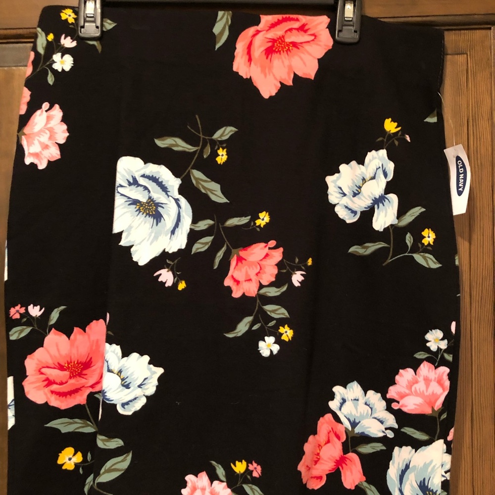 Old Navy Pencil Skirt